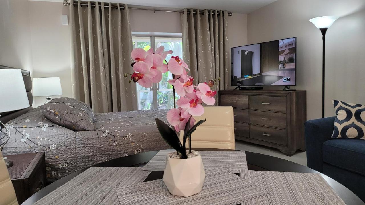 Beach Front Condo Paradise. Ground Floor.Studio. Longboat Key Bagian luar foto